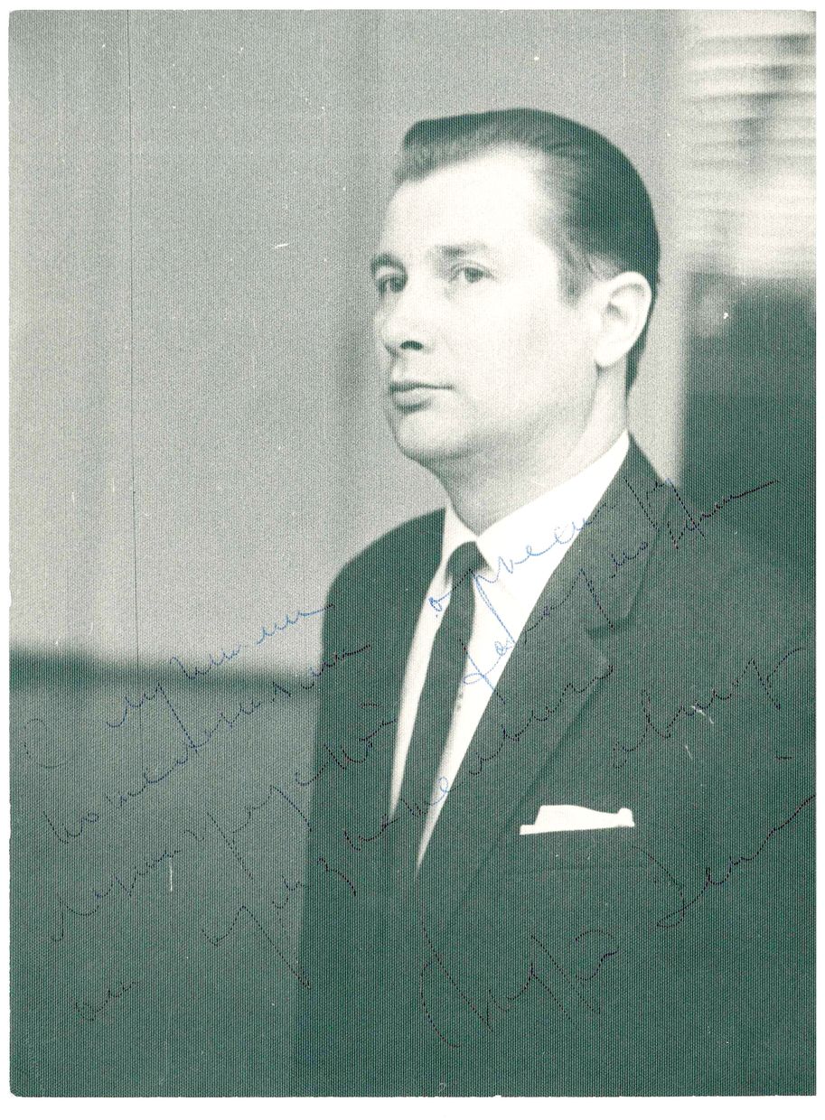 Андрей Эшпай